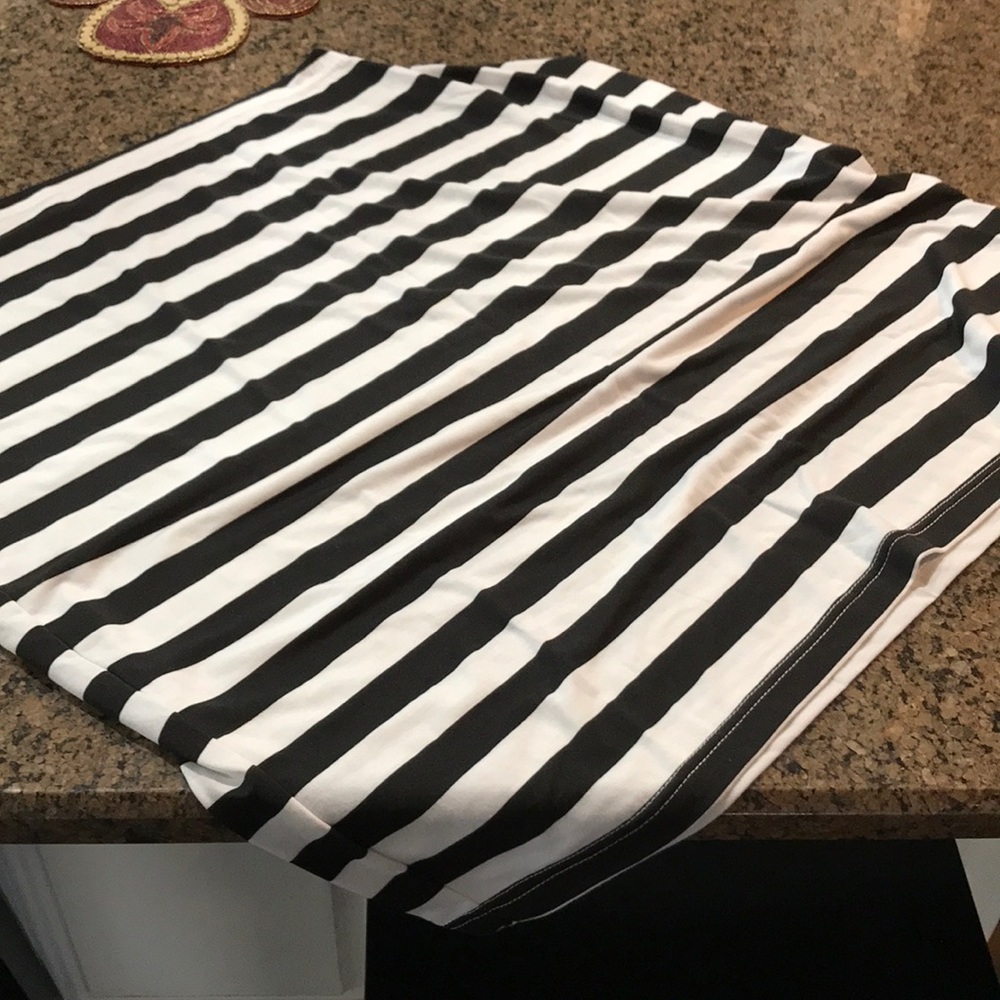 Infant carrier cover / breast feeding cover